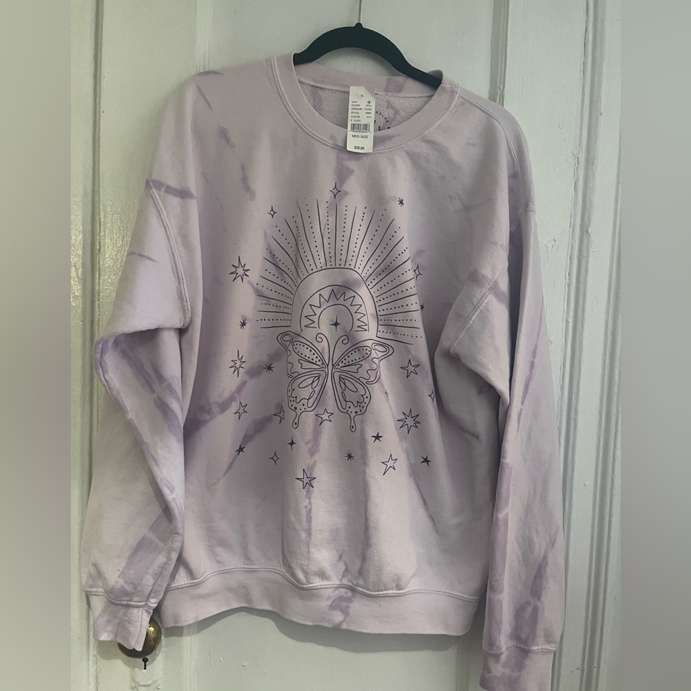 Pacsun Lilac Tie Dye Sweatshirt with Butterfly  Print.